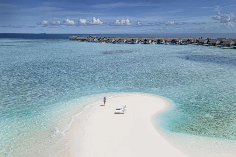 Maldives Island - Four Seasons at Landaa Giraavaru